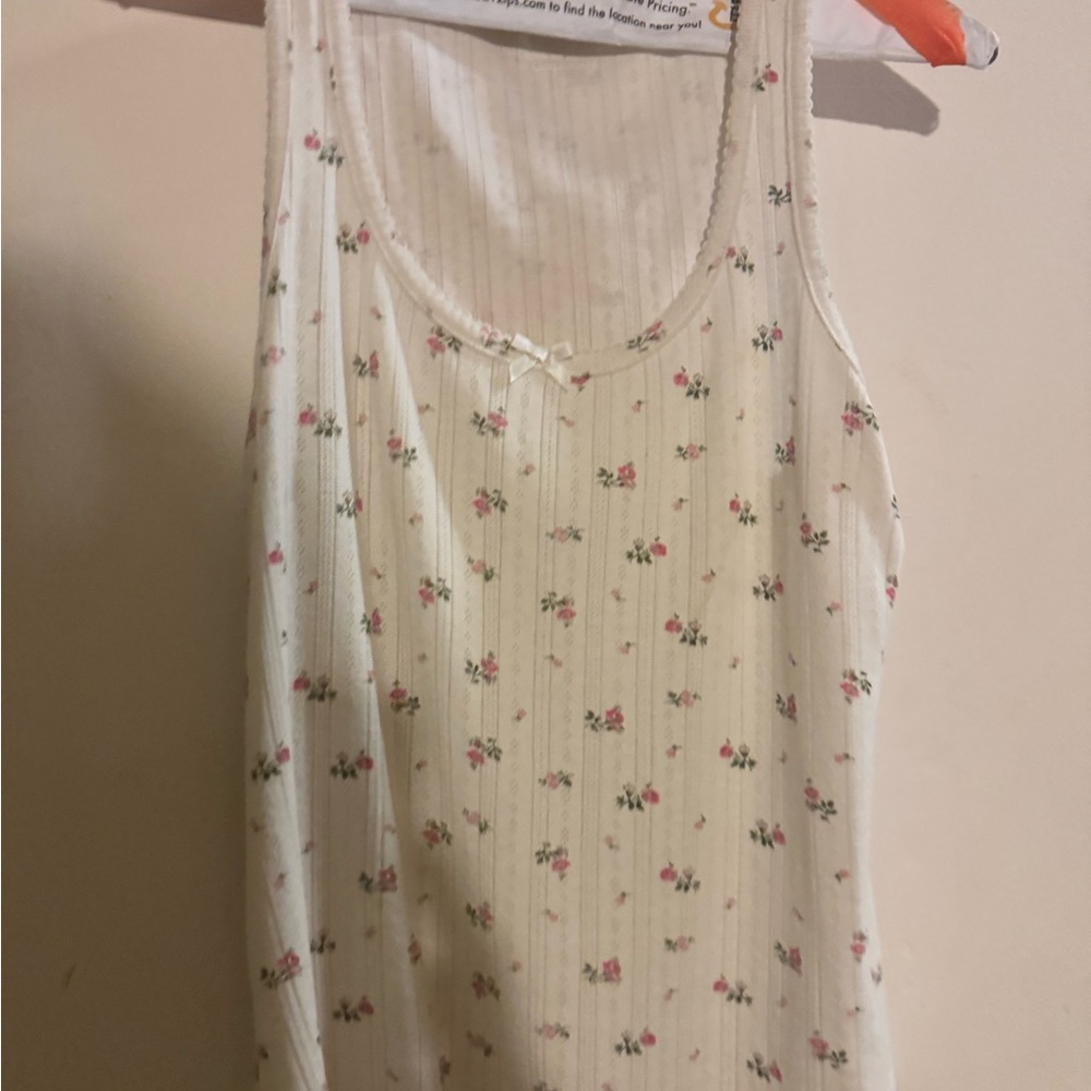 Uniqlo Cream Ribbed Floral Camisole with Pink Rose Print